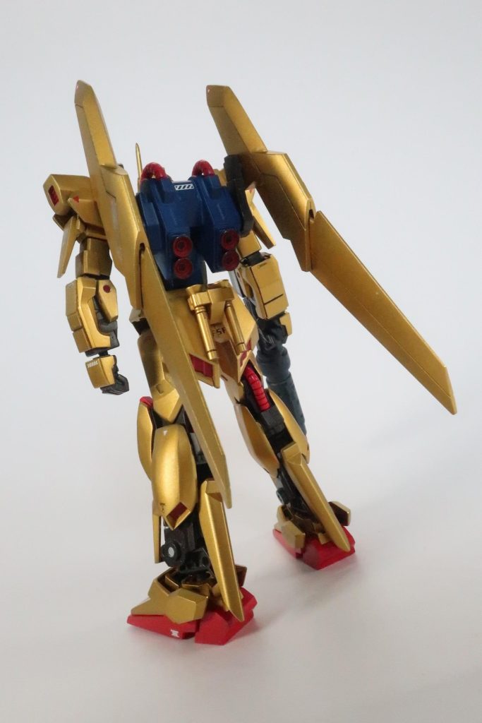 背面ほぼ百式のままですね。もう少し冒険してもよかったかも。