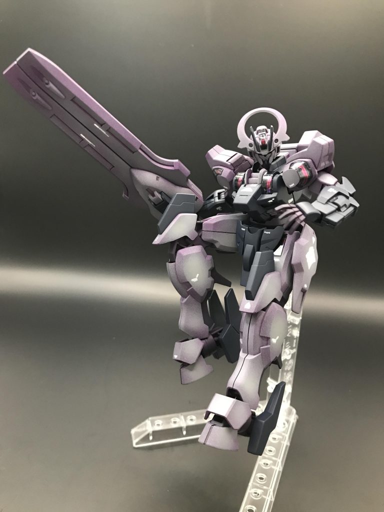 磁石仕込んだせいかガーディアンが重くなってしまい片手待ちさせると腕と手首が耐えられない…このポーズも油断すると腕が下がってきちゃいます