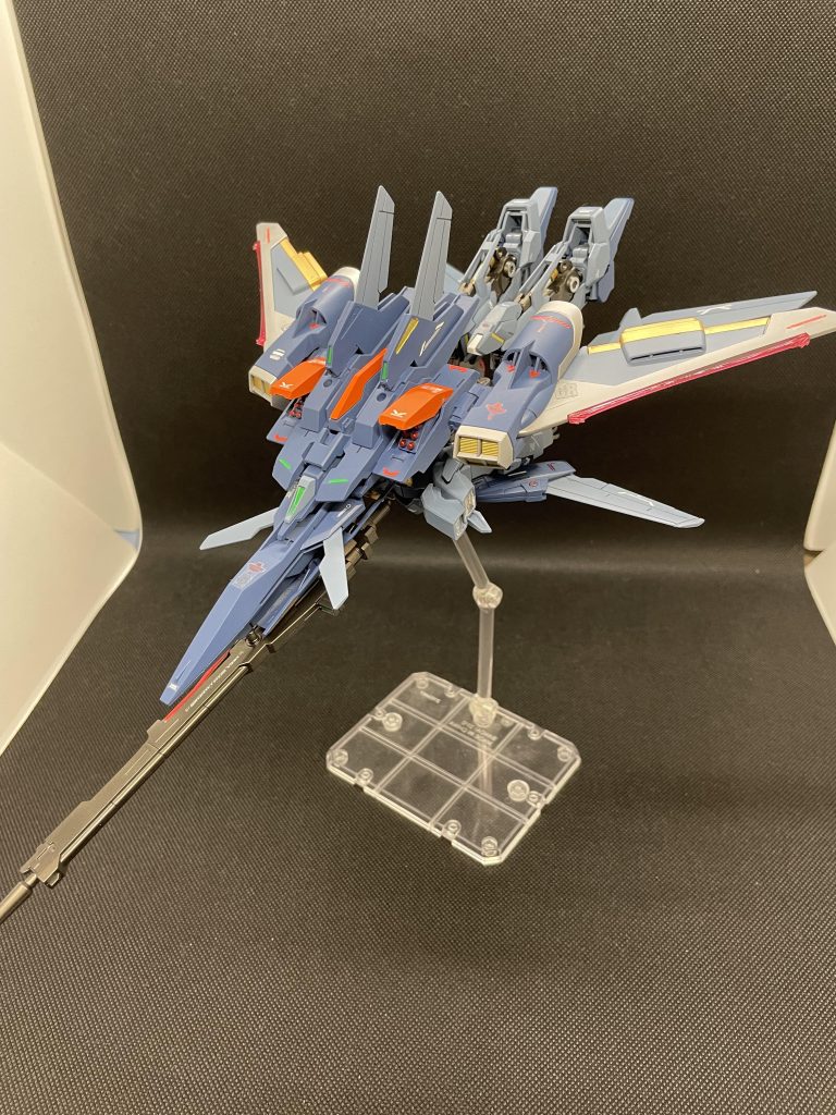 そしてウェイブライダー形態にも変形