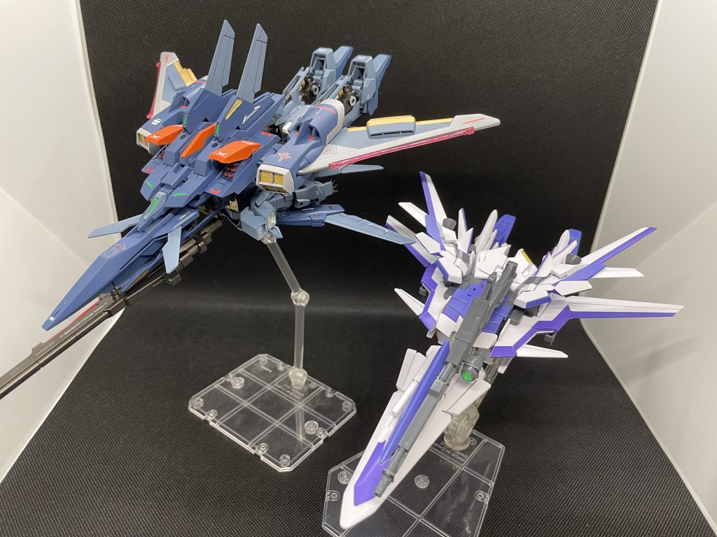 デルタカイのウェイブライダーと並べてかなり大きくなってしまいました