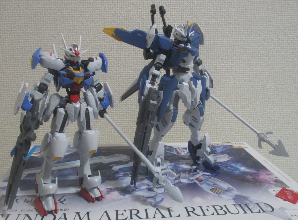 無印ベリアル(左)との比較。