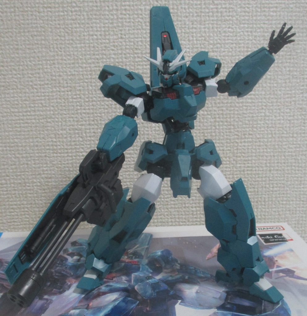 ガンダムフレーム部分は基本バルバタウロスで、頭部や太股から下パーツ等の大部分はウルのまま使用してます。