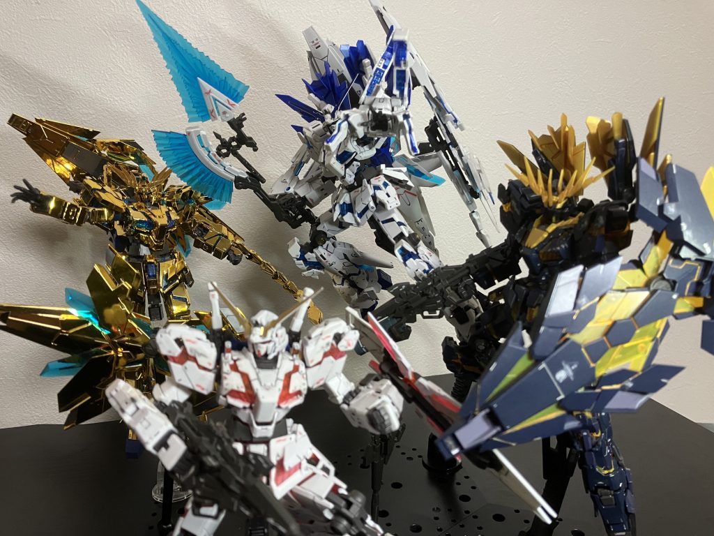 今回はRGのユニコーン系での投稿です覚醒してるのは特に集めるつもりはなかったのですが、充分満足です基本的に今回も墨入れ、デカール、トップコートのみです