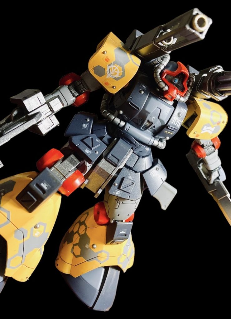 「少佐、こないだ本国の子供達が『ぼくのかんがえたさいきょうのドム』送ってきたじゃないですか」「‥嫌な予感しかしないんだけど?」