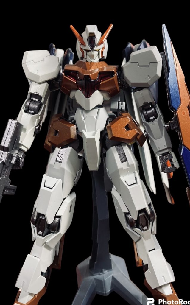 ダブルオーに居た?と思うくらいのイケメン、キュリオス?ヴァーチェ?と感じていたのでハレルヤ搭乗機風味で