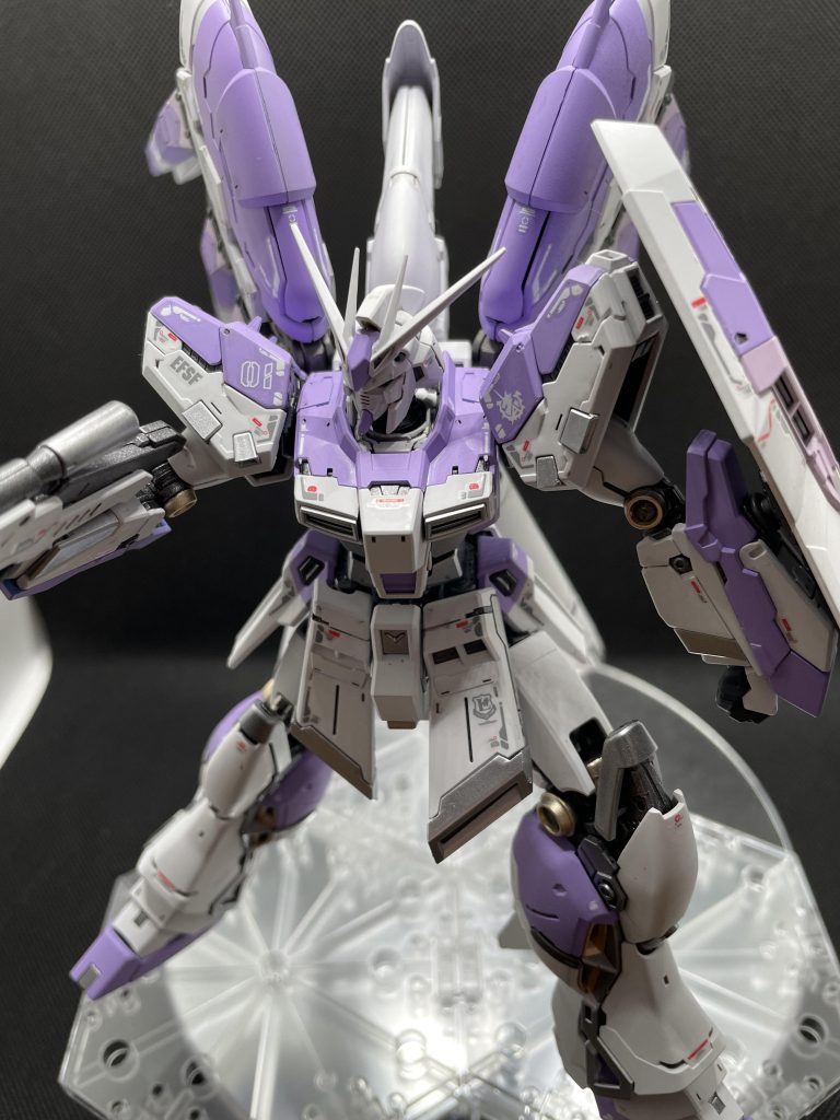 中の骨組みは、黒鉄色の塗装です。