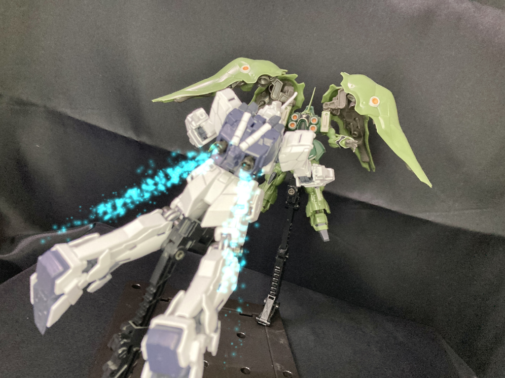 『ここから……、ここから……出て行けえ――!』