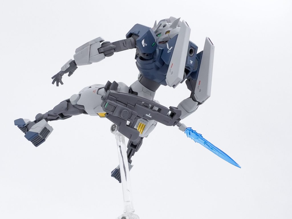 ライフルはお尻にマウント可能。平手はルブリスウルのものを流用しました。