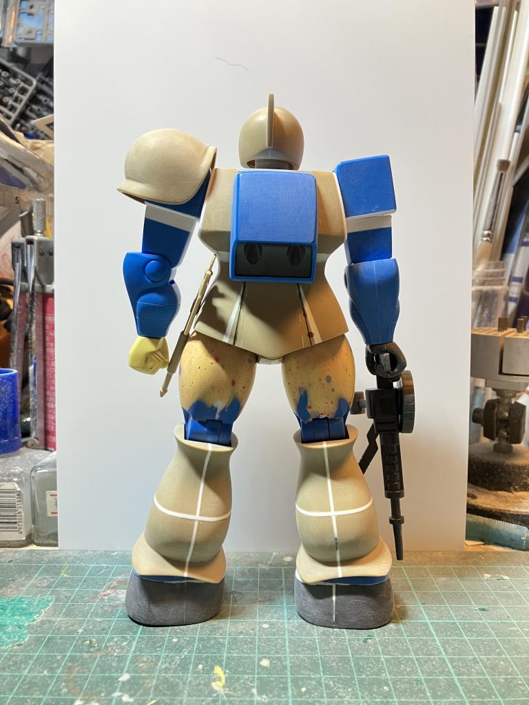 後ろから見ても、この太ももに目がいきます👀