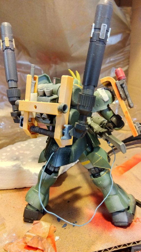 背部のプロペラントブースターによって機動力を上げている