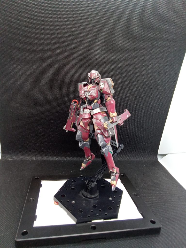 今回はスタイルの変更を重点的におこなってみましたテーマは【和風】【ニンジャ】中古ショップで完成品が格安で売っていたので購入して改造の練習をしてみました。