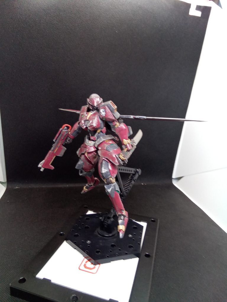 設定としては【潜入】【破壊工作】を目的とした特殊作戦機音を立てずに接近して　敵に認識される前に排除する設計思想っと言うことで・・