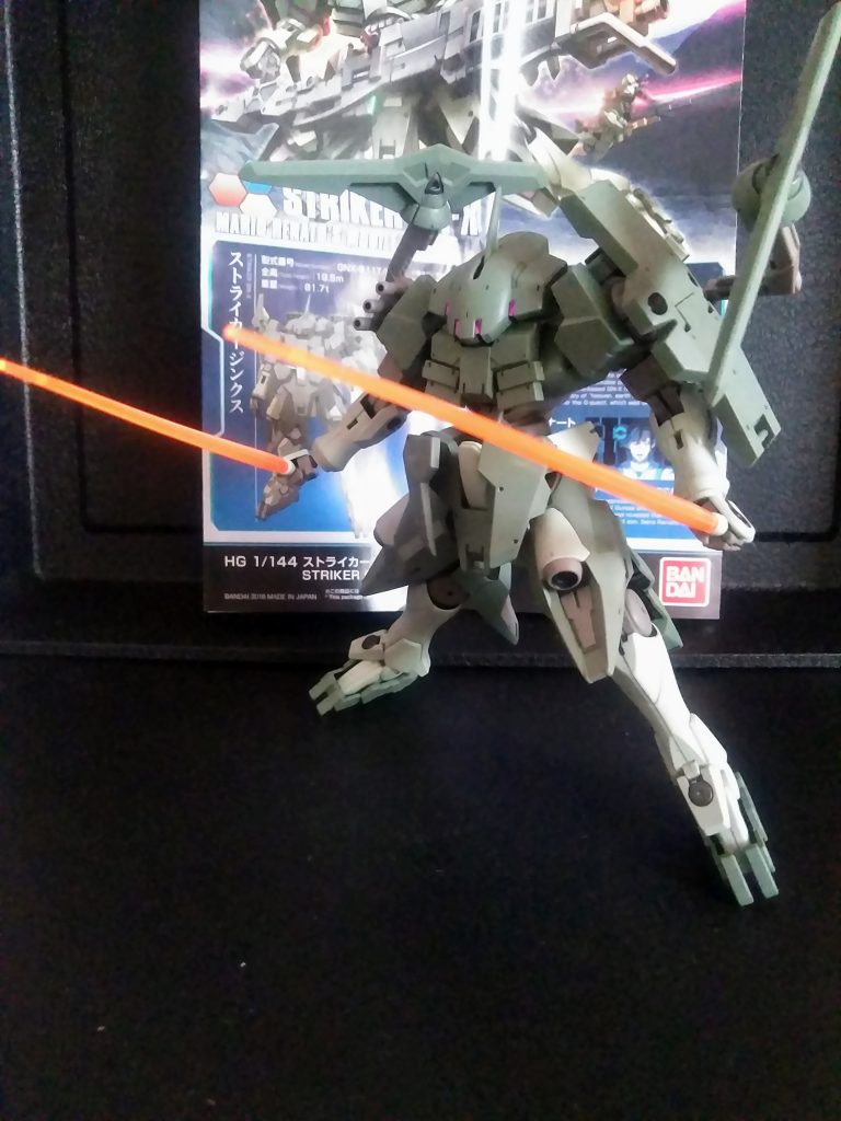 サーベルエフェクトがオレンジなのも、強キャラを演出してます🤣(劇中ではそうでもなかったですが😥)　『サーベル抜刀 & GN ディフェンス ロッド展開』