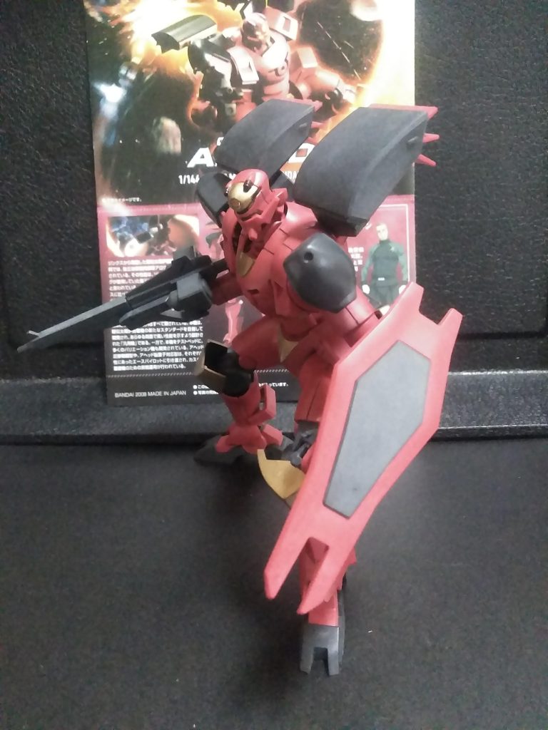 『第三世代ガンダムを上回る性能を持つ』と設定されてるこの子😊 劇中でもかなりの強キャラ感を演出してたと記憶してます😁