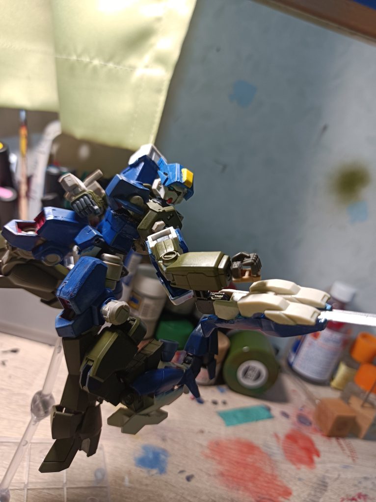 ど〜もクラクミどす今回はオリジナルガンプラを作ってきました！（塗装下手くそですけど） 