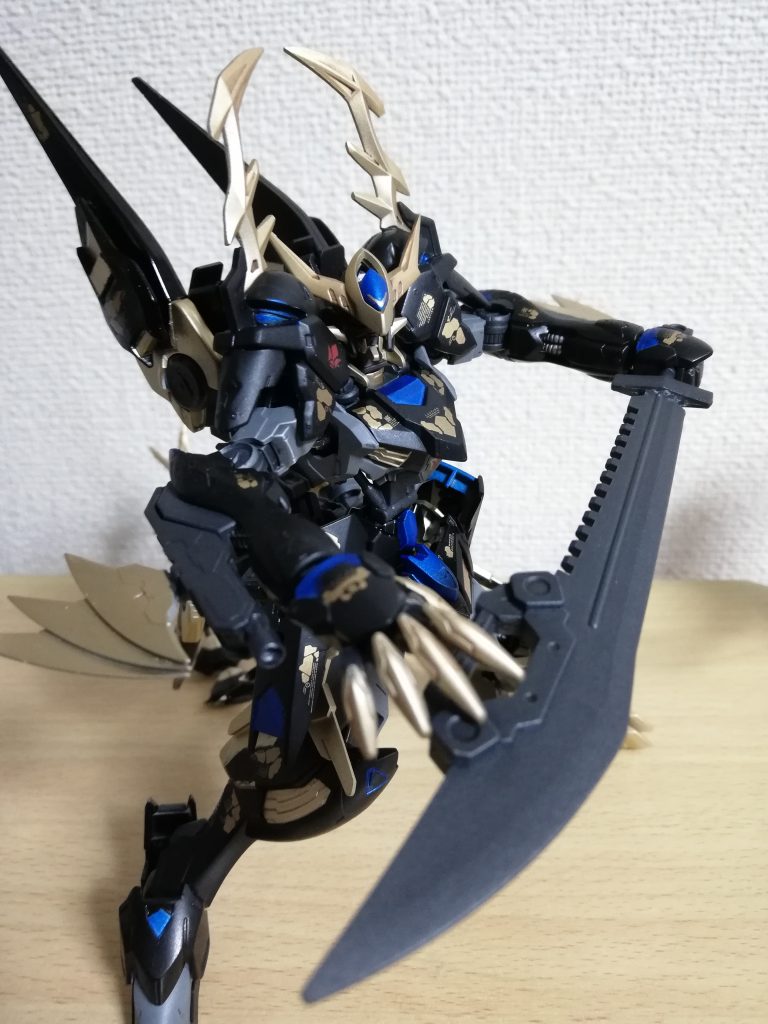 武装2 メインの大剣 でかい手に合わせて武器セットのヒートソードの大剣仕様をそのまま使用