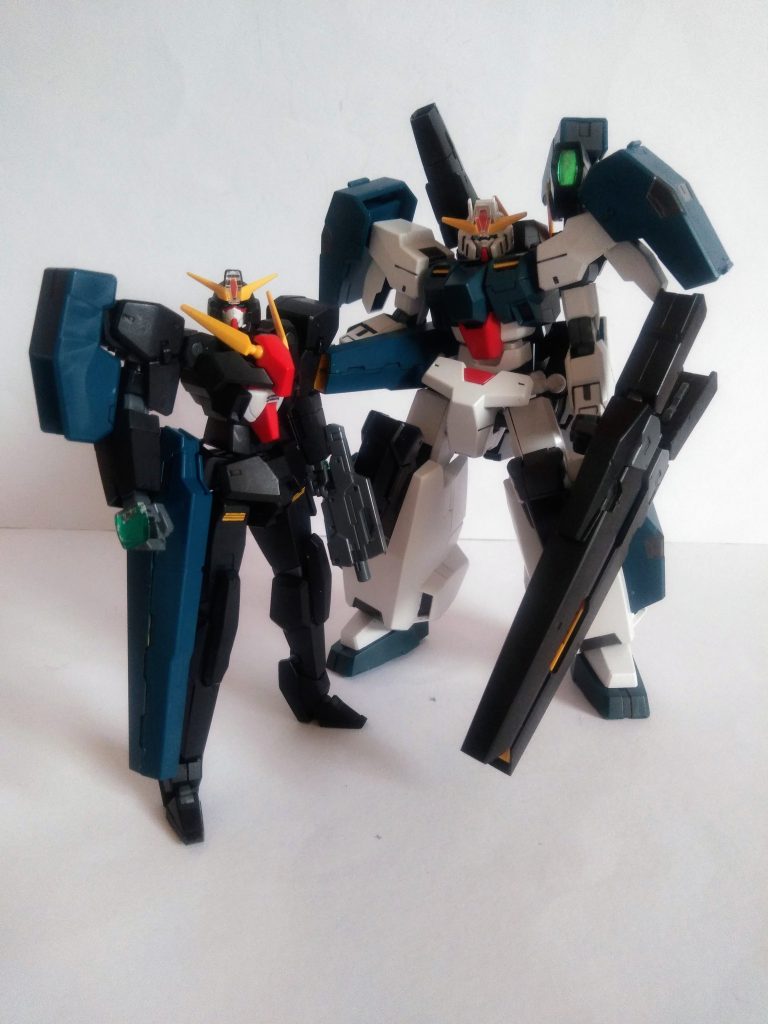 只でさえデカイ『セラヴィー G 』にボリュームたっぷりの追加兵装、もはやヨダレが止まりません🤤 『セラフィム G 』も良く此処まで変形するな🧐 と感心する出来映えです😁 『OOキット』はギミック満載で大変楽しめる良キットです😍お目汚し ありがとうございました。