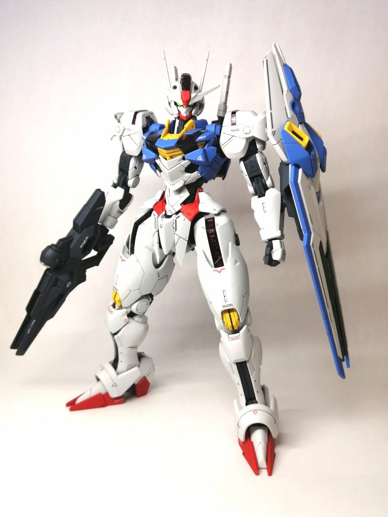 さて、今回もエアリアルなので、テーマは「メリハリをつける」です。シェルユニットは光沢トップコートを吹いて、それ以外はつや消しトップコートを吹きました。光沢とつや消しのメリハリですね😄