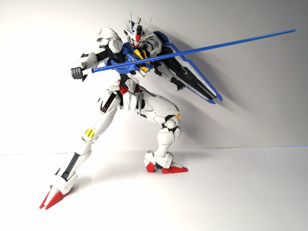 ビームサーベルもしっかり持てます。