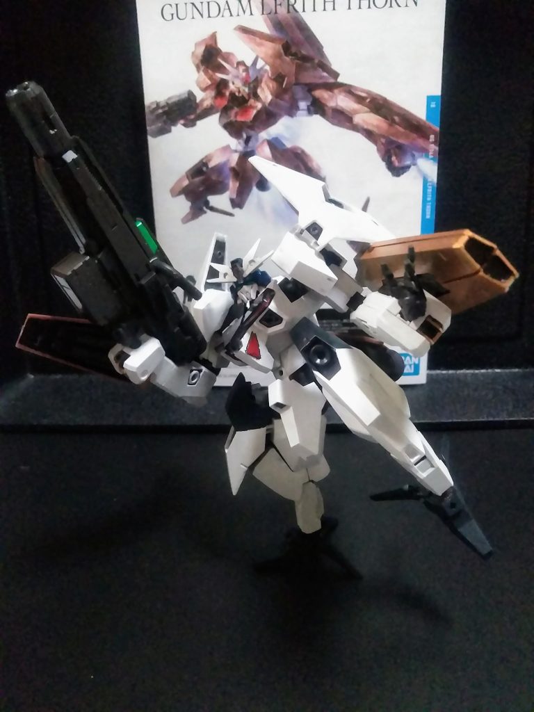 『G.L.ウル』の記事でも書きましたが『ホントに合体しないのか❓』と疑いが捨てきれず、アレヤコレヤと試してみました…😓