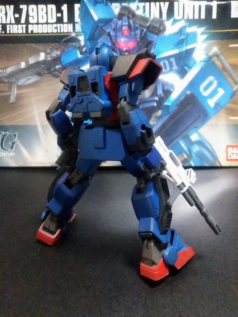 『カケガイのない仲間』の仇を討つために敵基地内にて『破壊神』のごとき闘いぶりを発揮する『アルカード少尉』《予備機体として生産された『ジム・ブルーデスティニー・タイプ』にて戦闘を行う》という脳内設定です😋 『EXAM』は搭載されてません😲