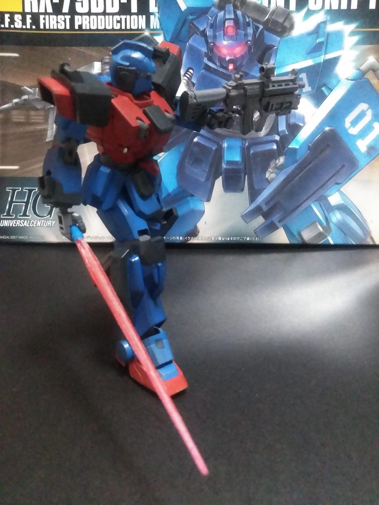 仇敵である『ジオン軍ルッキールー中隊』を探し求め！会敵すれば徹底的に無慈悲な攻撃を！ 地獄と化した基地内を縦横無尽に突き進む！その様相は『暴風雨』決戦兵装は『サーベル付帯型ビームライフル& グレネード付帯型アサルトカービン銃』となっております😤