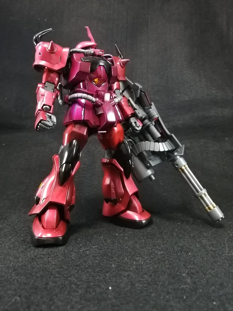 塗装後の仮組でガリっと逝って塗装を剥がしてしまったので、無理な体勢はは取らせません！