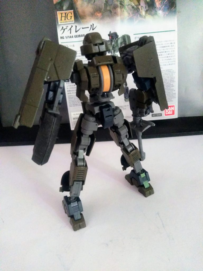 組み立ててみれば成る程…『グレイズのフレーム』が使われておりました🧐