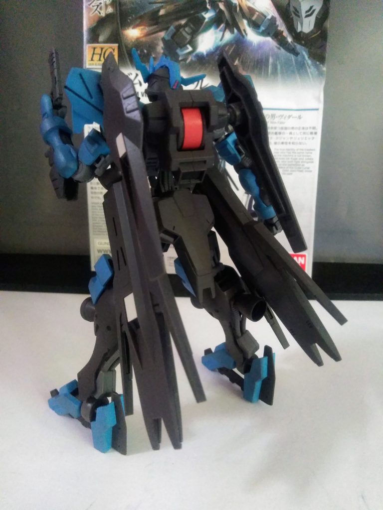 『ダークヒーロー感 』溢れるデザインとカラーリング😁　装備武装も大概の人達が好きなモノばかり🤤　コレでモテない訳がない！😤