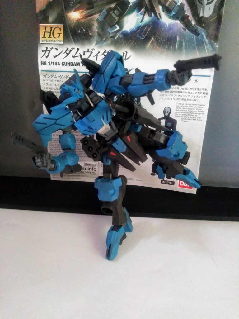 コチラも『鉄血世界』では珍しい『ハンド ガン』😁　でも鉄血MSに効果はあるんだろうか❓