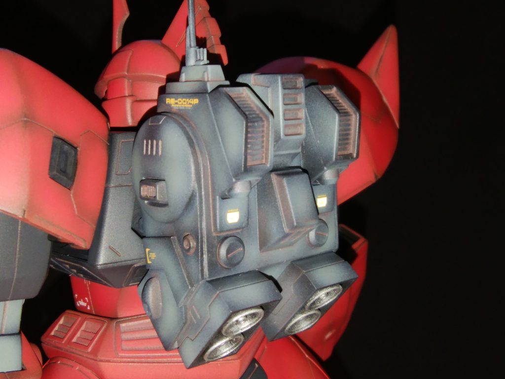 バックパックはペラタンク付きも良かったのですがスマートな感じになるように修正。