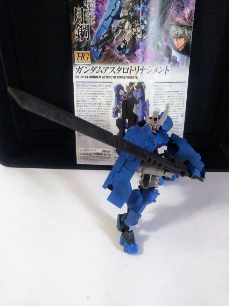 『サブ ナックル』は更に大型に成りました😊右肩には『シールド アーム』を新たに設置🧐