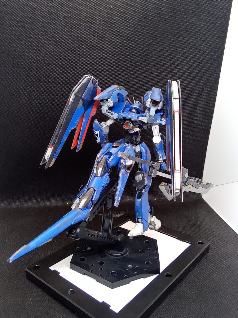 尻尾も違和感なく収まったかな~という感じビットの取り付け場所がなくなってしまったので とりあえずここに