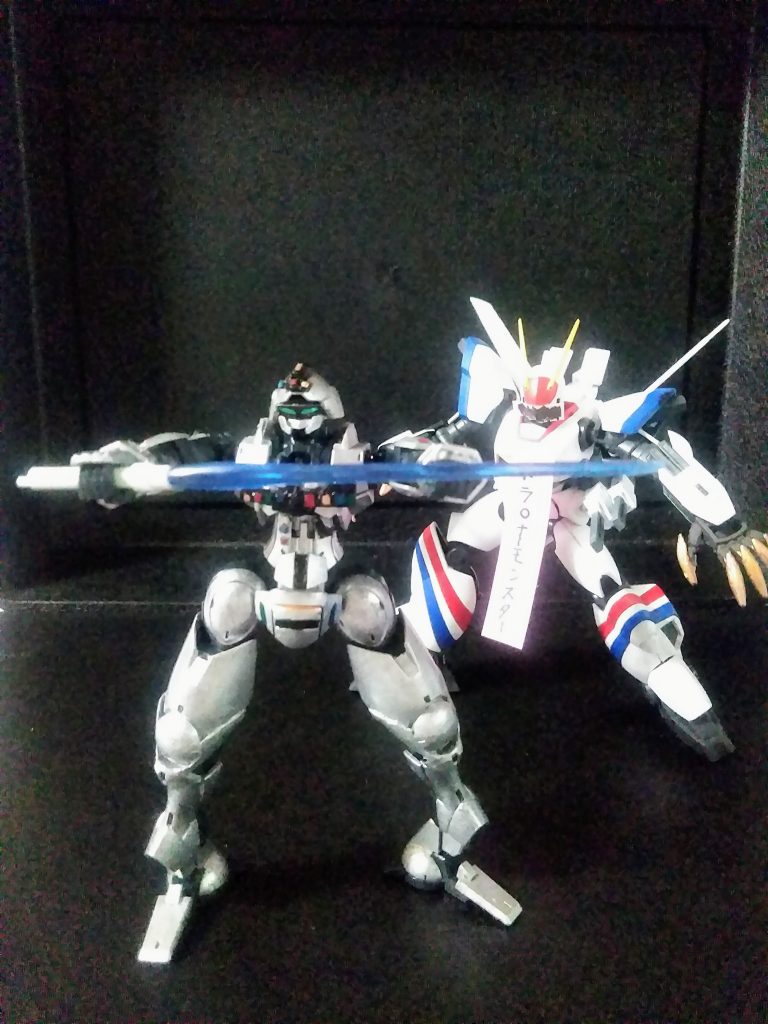 『レーザー ブレード!』ストーリーもクライマックスに近づくと必ずこの展開に! ヒーロー物はお約束の場面に成らなければいけない法則😂