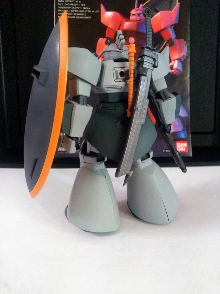 チベ級宇宙重巡洋艦《ソラハ》にて艦隊指揮を取る『ヒロイ・ナオ・オキイナ中将(妄想艦隊司令)』の元、『アシタモカ・レーダ特務中尉(妄想人妻戦士)』をジオン本国へ護衛送還する事を第一に任務に従事するのでした。この子の初発売は2006年、すでに 17 歳です🤔