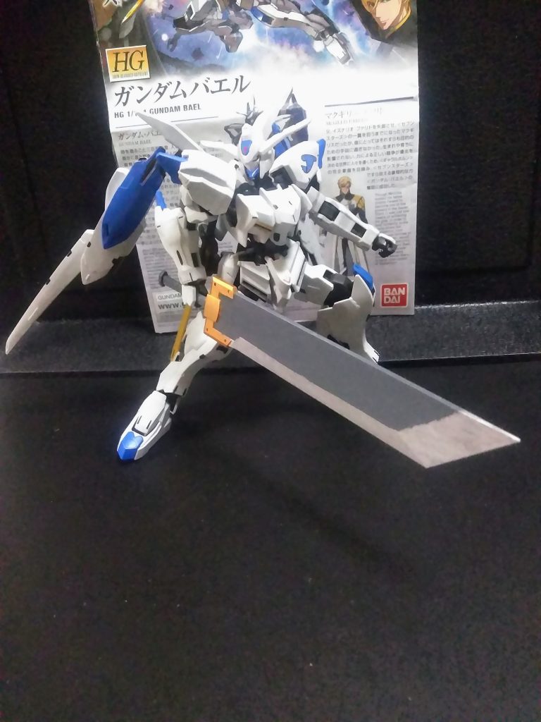 ヤッパリ心許ないのでデッカイ野蛮な武器を持たせてみました😂『M,S,G,より大剣セットのドデカ剣😍』