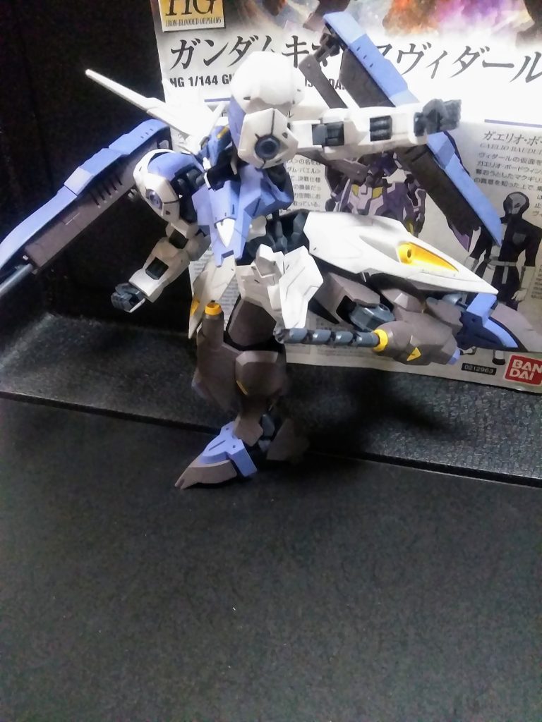 ハイ。カウンターウェポン『ドリル ニー』   この様な隠し武器ってホント萌える💕