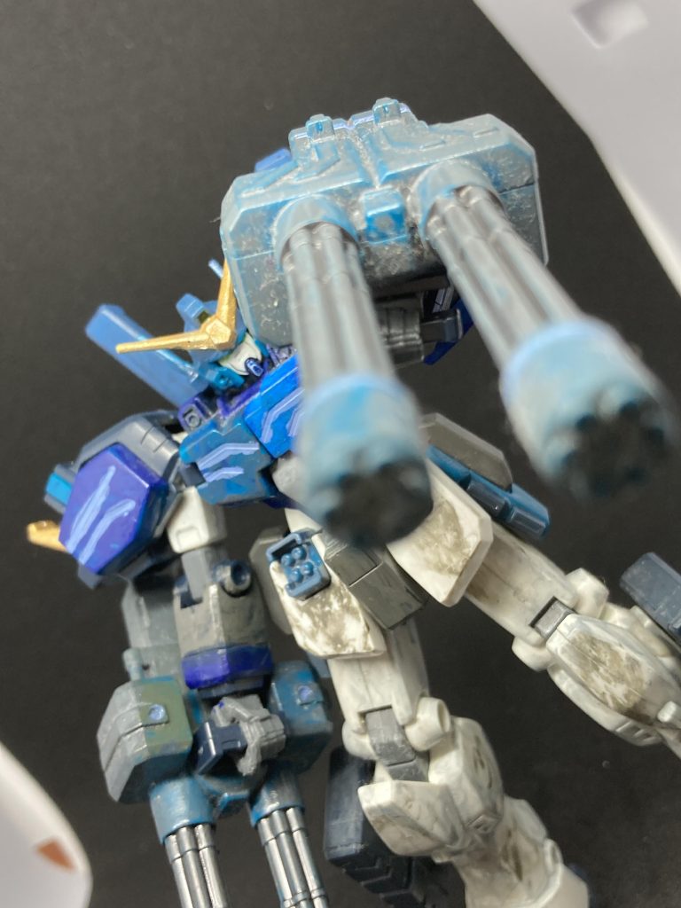 最後に決めポーズ、このポーズはガンエボでも再現されてて嬉しかったです( ´ ▽ ` )