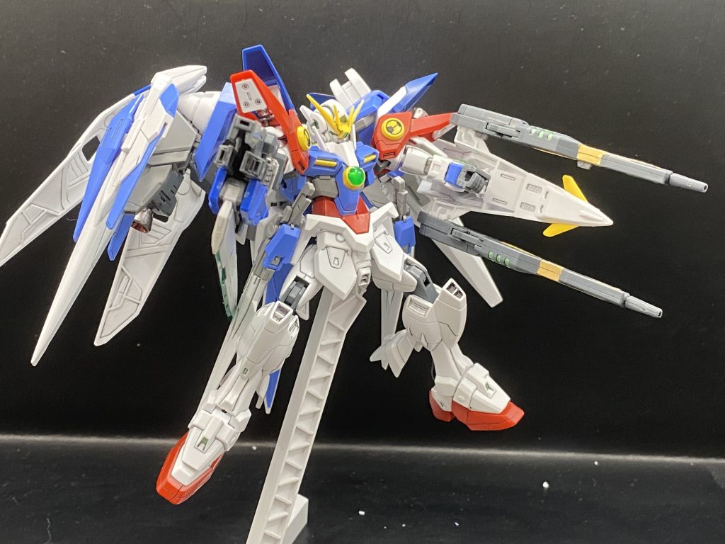 そしてGNソードIIIとツインバスターライフルを一斉掃射一気に敵を殲滅できます