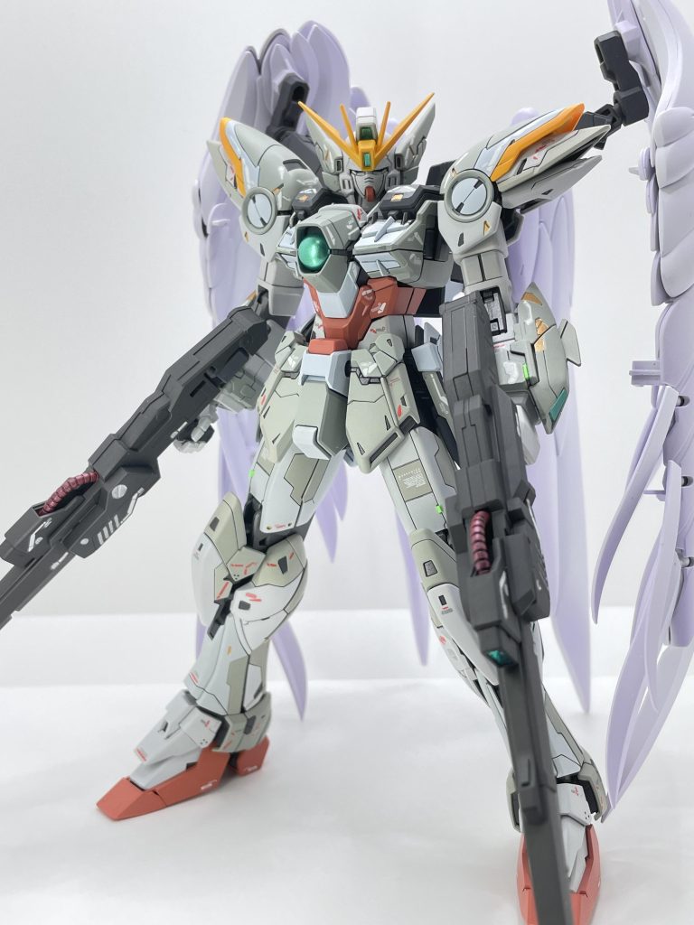 [最終値下げ]MGウイングガンダムゼロew スノーホワイトカラー全塗装完成品 MGウイングガンダムゼロEW Ver.Ka スノーホワイト 改修塗装済
