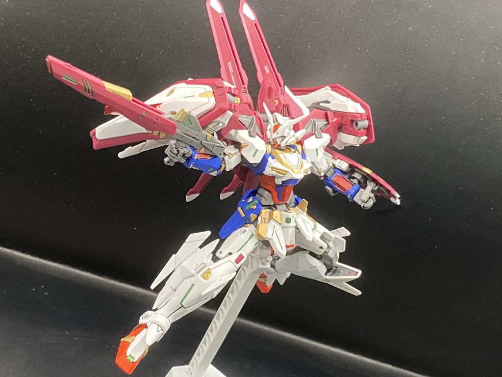 軽量型アクセラレートサブマシンガン展開ギミックもあり通常のアクセラレートライフルとは印象が変わりますがこちらもかっこいい