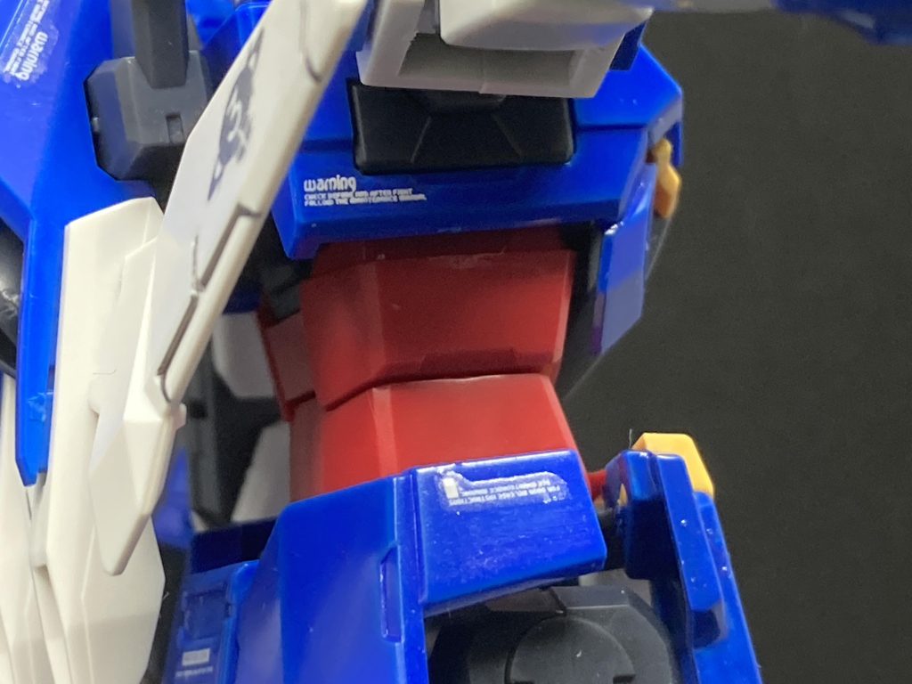 脇の下にも少しデカール過剰になりすぎない加減が難しい 。゚(゚∩´﹏`∩゚)゚。