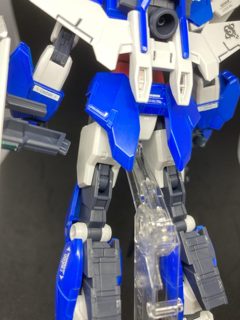 足や腕の接続部分には注意のデカール、ドッキングは慎重に!\\\\٩( 'ω' )و ////