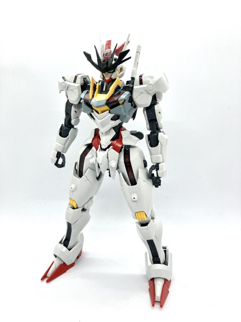 ガンダムキャリバーンネオ(モードウィッチ)株式会社ガンダムとジェターク社が合同開発で完成された新世代のMSガンダムキャリバーンをモデルにしておりガンダムのガンドアーム技術とジェターク社のAIビットとパイロットの安全性の技術がフルに使用されているガンビットを装着することで様々な形態になり状況に応じてあらゆる戦闘を行うことができるモードウィッチはガンビットが装着されていない軽装タイプの形態である