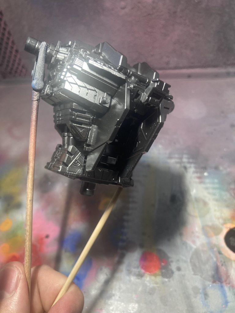 フレームパーツは光沢、外装パーツは艶消しにしてメリハリをつけてみた フレーム→スターブライトアイアン