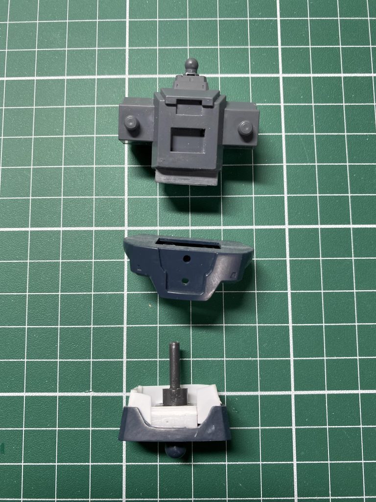 腹をカットした後それだけでは足りないなということで首の可動も広がることに