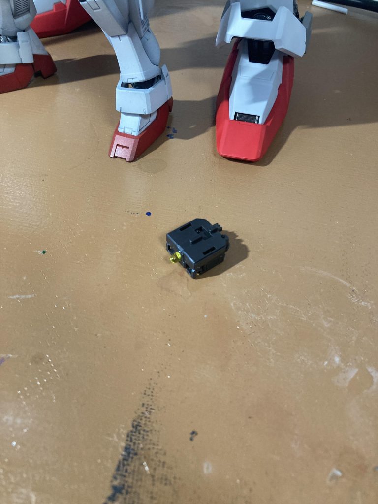 ヘッドパーツにつけるLEDもあるんですけどダイソーに電池が売ってなかったんで今回はなし