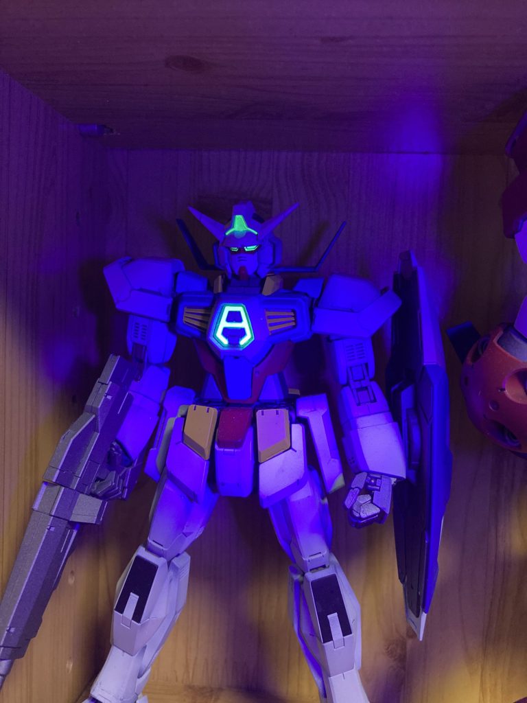 おまけ初めてブラックライトを買ってみたので過去作のAGE-ノーマルで試してみましたがすごいっすねこれ