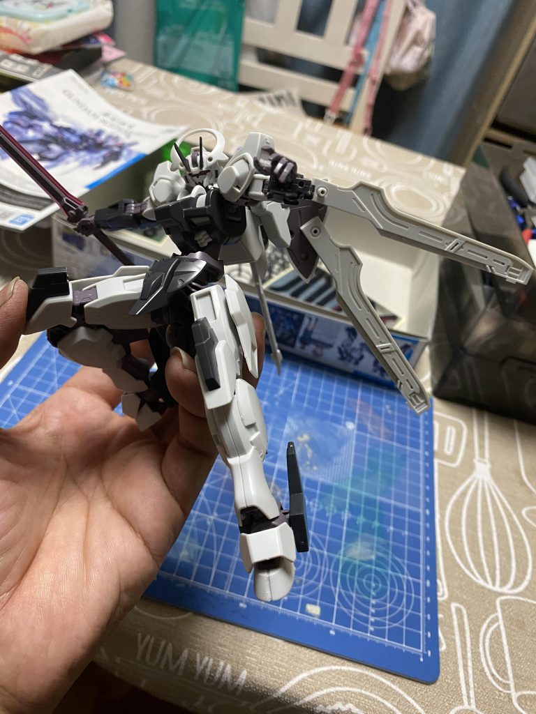 胴が動くようになるとポーズも取りやすくなります(「 ゚Д゚)「