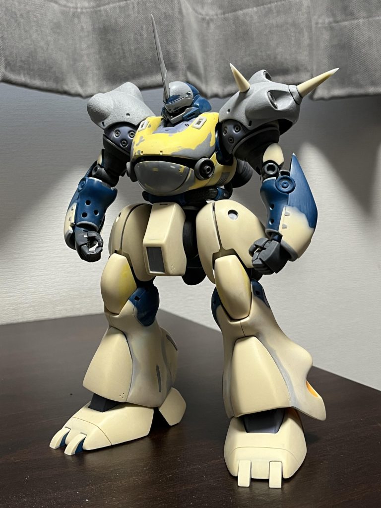 塗装前最後の写真。全身に手が加わっているのがわかる。